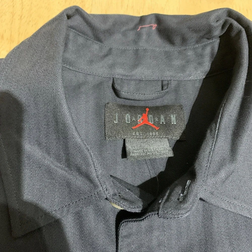 Nike Air Jordan Men's Essential Statement Button Down Shirt Long Sleeve M Black